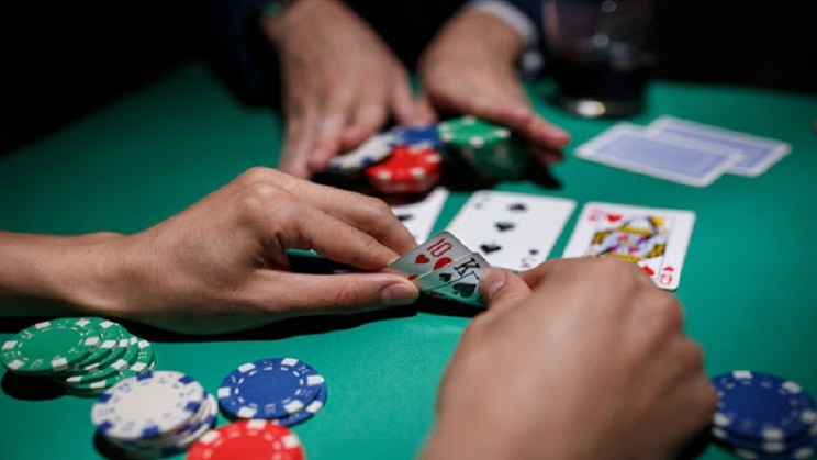 IDN Poker : Memainkan Pemain Dalam Permainan Online