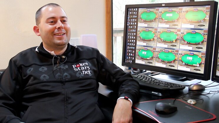 Poker Pro Dusty Schmidt Meninggal di Usia 40 Karena Serangan Jantung